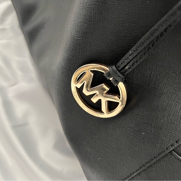 Michael Kors Shoulder Bag - Picture 5 of 10